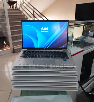New Laptop HP EliteBook 830 G8 8GB Intel Core I5 SSD 1T