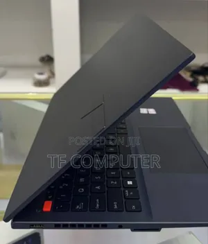 New Laptop Asus VivoBook 15 X505BA 16GB Intel Core I9 SSD 512GB