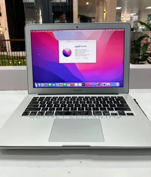 Photo - New Laptop Apple MacBook Air 2017 8GB Intel Core I7 SSD 512GB