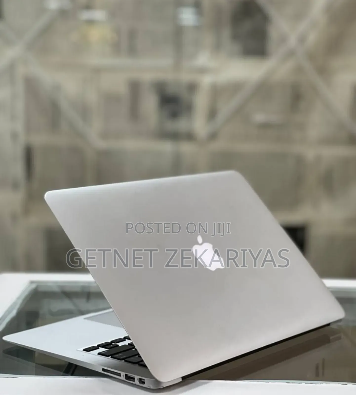 New Laptop Apple MacBook Air 2017 8GB Intel Core I7 SSD 512GB