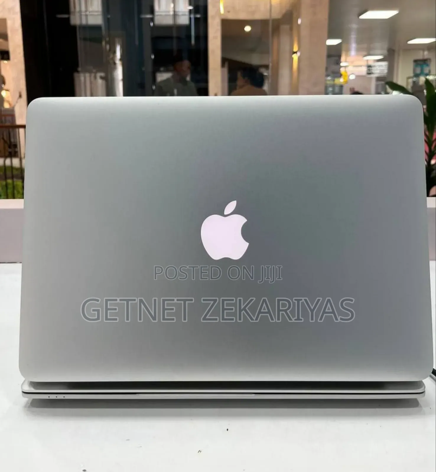 New Laptop Apple MacBook Air 2017 8GB Intel Core I7 SSD 512GB