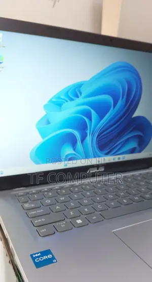 New Laptop Asus VivoBook 15 X505BA 8GB Intel Core I3 SSD 256GB