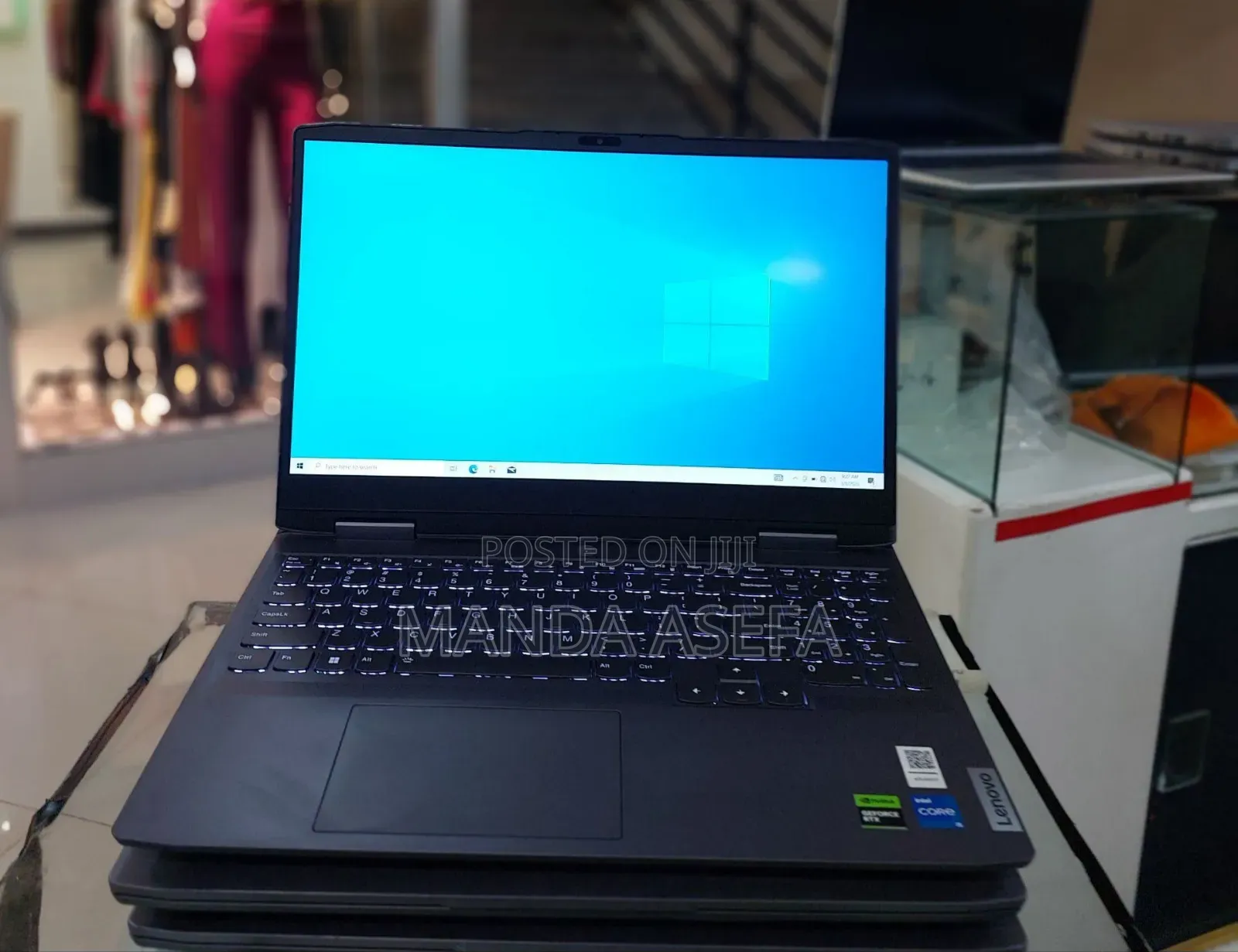 New Laptop Lenovo LOQ 15IRH8 16GB Intel Core I5 SSD 512GB