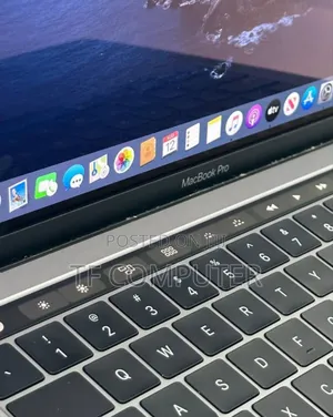 New Laptop Apple MacBook Pro 2019 8GB Intel Core I5 SSD 128GB