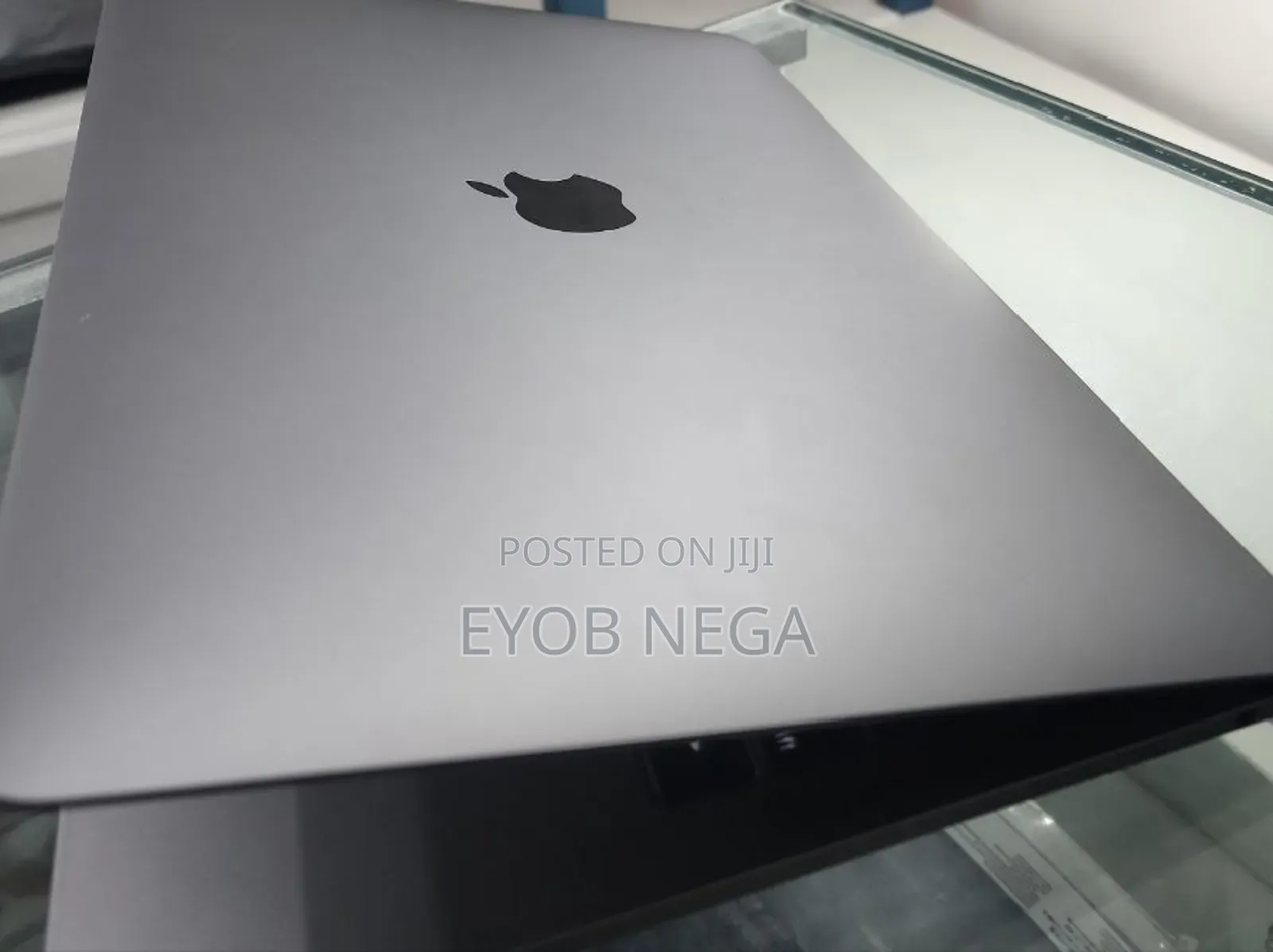 New Laptop Apple MacBook Pro 2019 8GB Intel Core I5 SSD 128GB