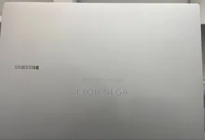 New Laptop Samsung 4GB Qualcomm Snapdragon X Plus SSD 128GB