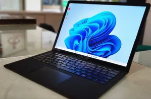 Photo - New Laptop Microsoft Surface 16GB Intel Core I7 SSD 512GB