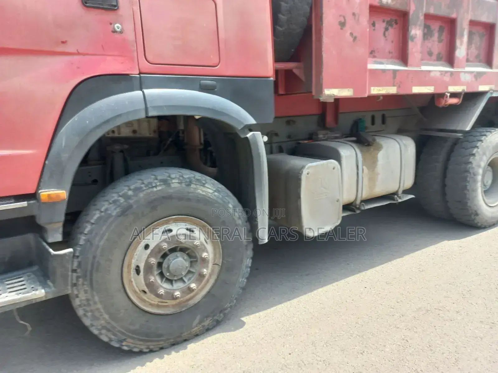 Sino ገልባጭ
•2014
•69 ሽ ታርጋ
•ቀረጥ ቀርጧል
••5,500,000