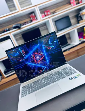 Photo - New Laptop HP Pavilion 17 16GB Intel Core I7 SSD 1T