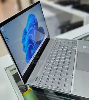 New Laptop HP Envy X360 8GB Intel Core I5 SSD 512GB