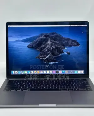 New Laptop Apple MacBook Pro 2019 8GB Intel Core I5 SSD 128GB