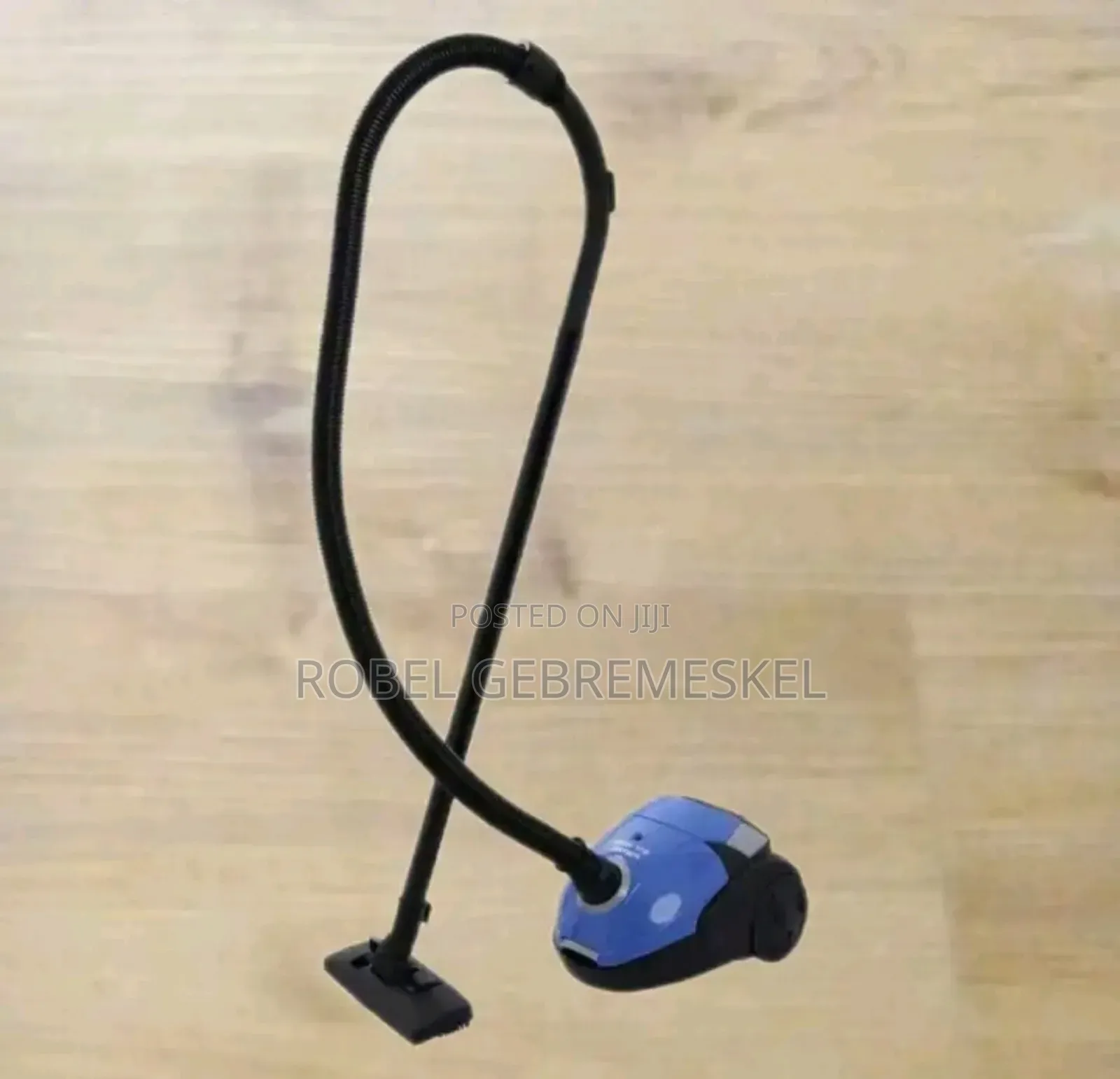 Sonashi Vacuum Cleaner 
- 1200 Watt 
- 1.5 L