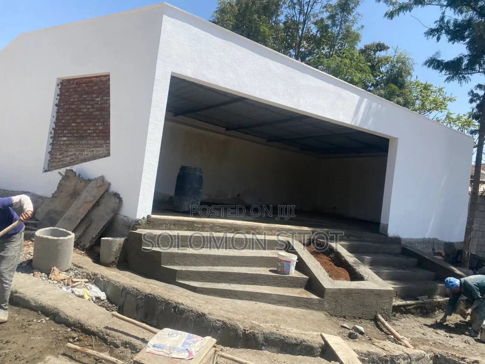 10bdrm House in House, Bole for rent