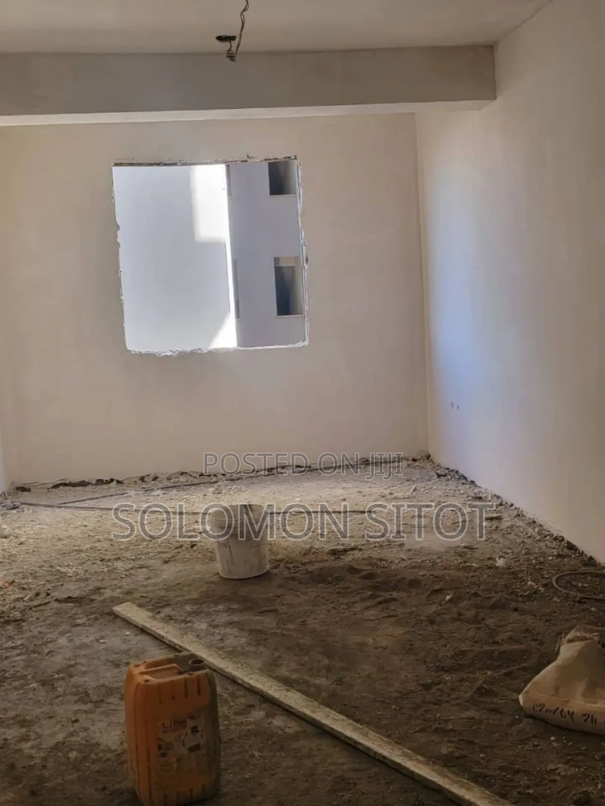 10bdrm House in House, Bole for rent