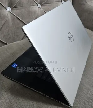 New Laptop Dell XPS 15 32GB Intel Core I7 SSD 1T