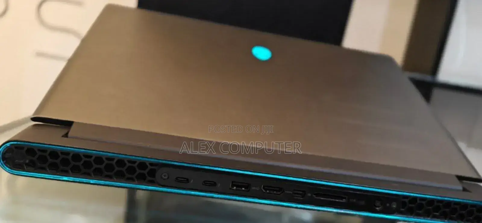 New Laptop Alienware Area-51m 32GB Intel Core I9 SSD 1T