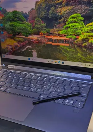 New Laptop Lenovo Yoga 7i 16GB Intel Core I7 SSD 1T