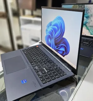 New Laptop Asus VivoBook 15 X505BA 16GB Intel Core I7 SSD 512GB