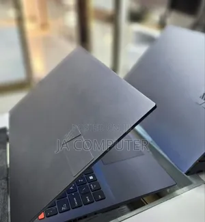 New Laptop Asus VivoBook 15 X505BA 16GB Intel Core I7 SSD 512GB