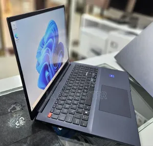 New Laptop Asus VivoBook 15 X505BA 16GB Intel Core I7 SSD 512GB