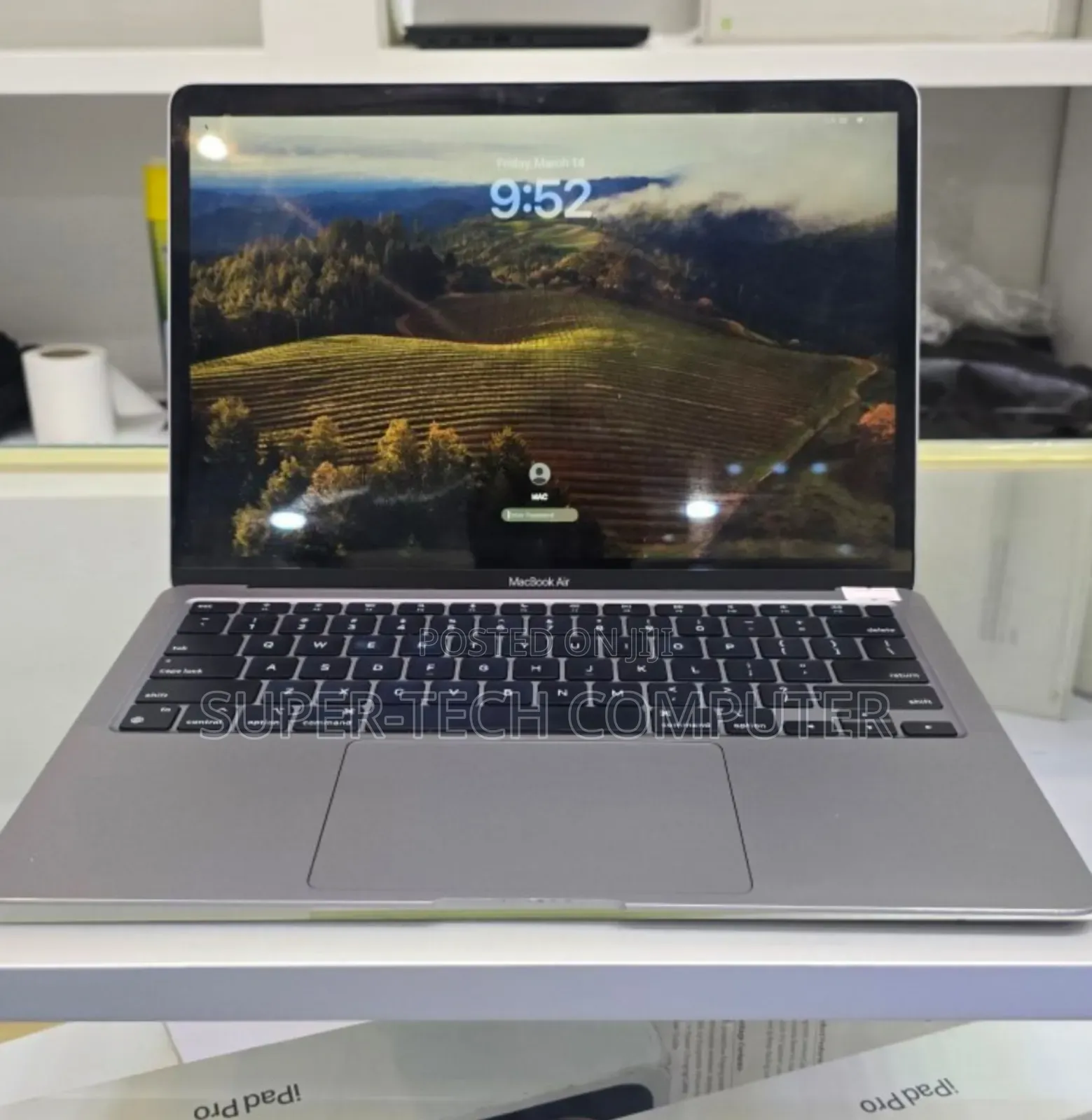 New Laptop Apple MacBook Air 2020 M1 8GB Apple M1 SSD 256GB