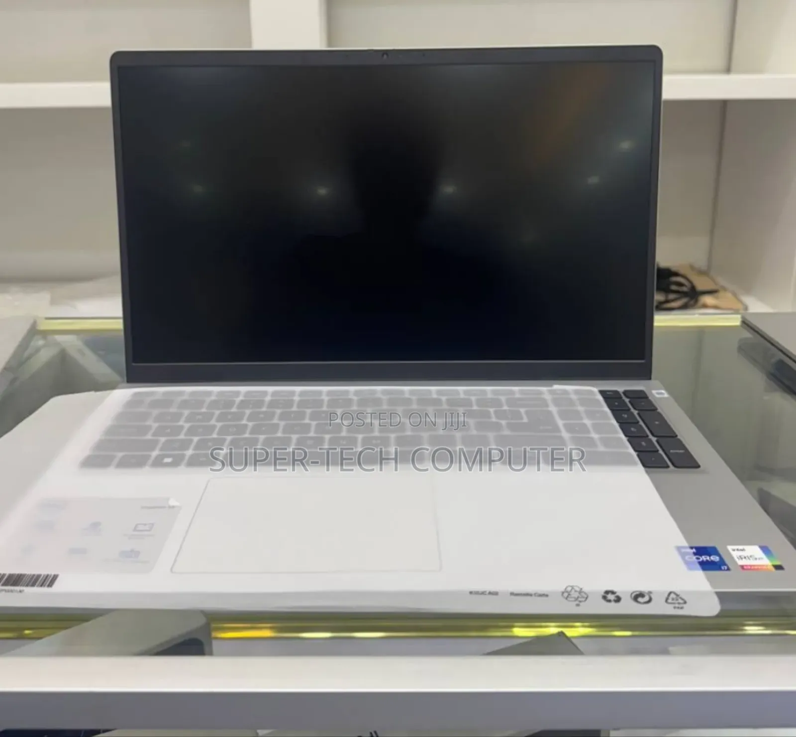 New Laptop Dell Inspiron 15 16GB Intel Core I7 SSD 1T