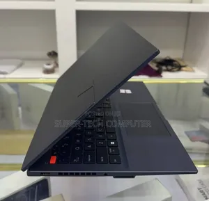New Laptop Asus VivoBook 15 X505BA 16GB Intel Core I9 SSD 512GB