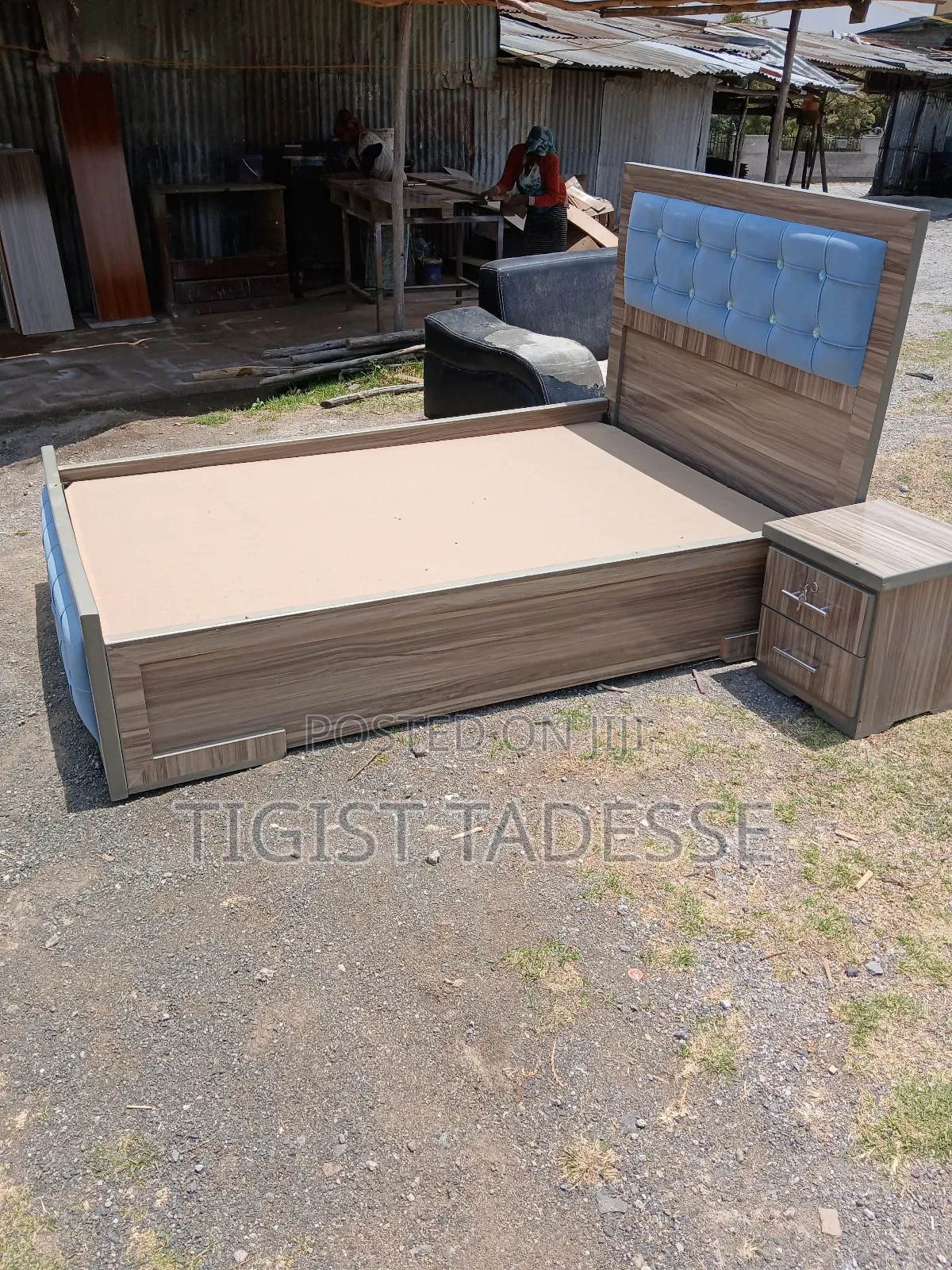 ላምኔት ሜትር ከ ሀያ አልጋ