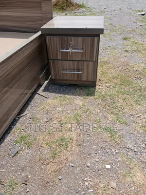 ላምኔት ሜትር ከ ሀያ አልጋ