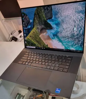 New Laptop Dell XPS 17 9720 64GB Intel Core I7 SSD 2T