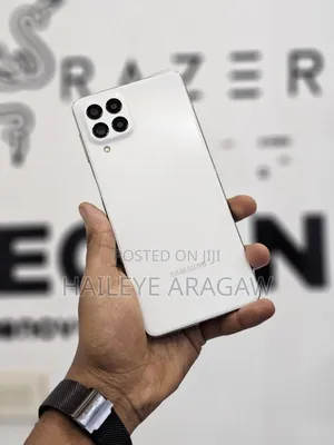 New Samsung Galaxy M33 5G 128 GB Blue