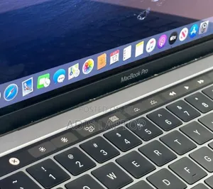 New Laptop Apple MacBook Pro 2019 8GB Intel Core I5 SSD 256GB