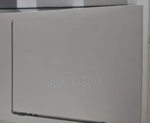 New Laptop Apple MacBook Air 2024 M3 13-Inch 8GB Apple M3 SSD 512GB