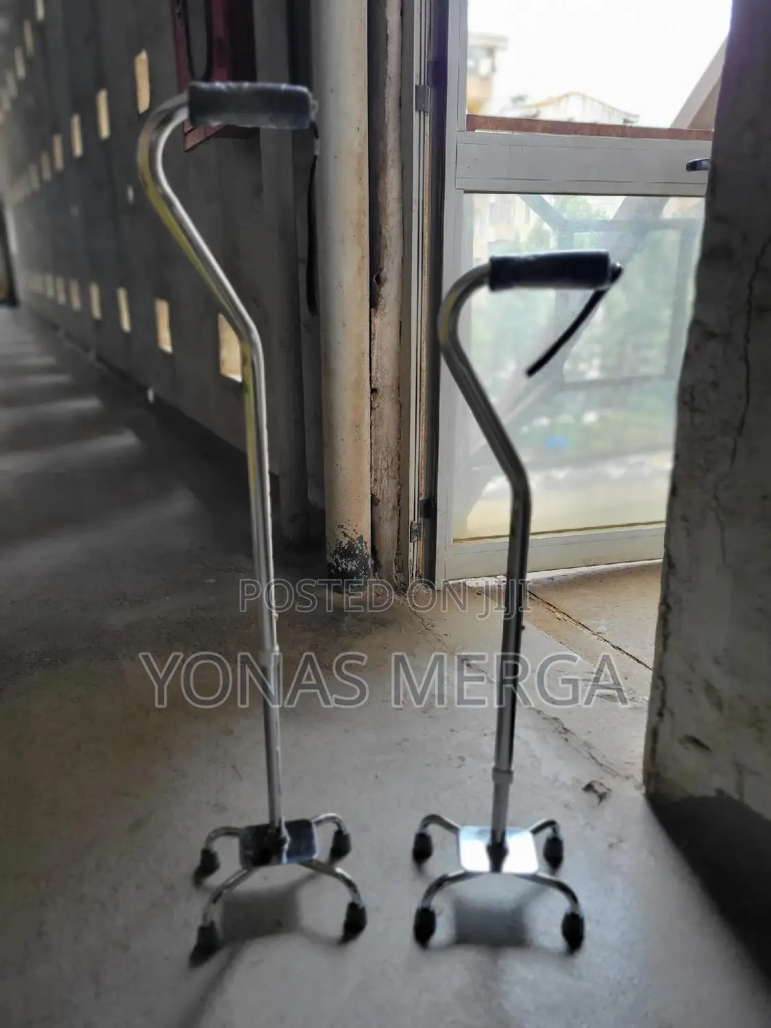 Walking Stick፸πkezera+Four-Point Base:Offers a Wider Support