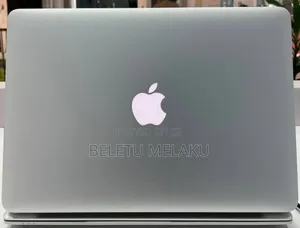 New Laptop Apple MacBook 2017 8GB Intel Core I7 SSD 512GB