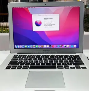 New Laptop Apple MacBook Pro M1 8GB Intel Core I7 SSD 512GB
