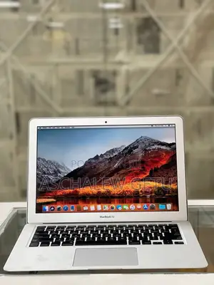 New Laptop Apple MacBook Pro M1 8GB Intel Core I7 SSD 512GB