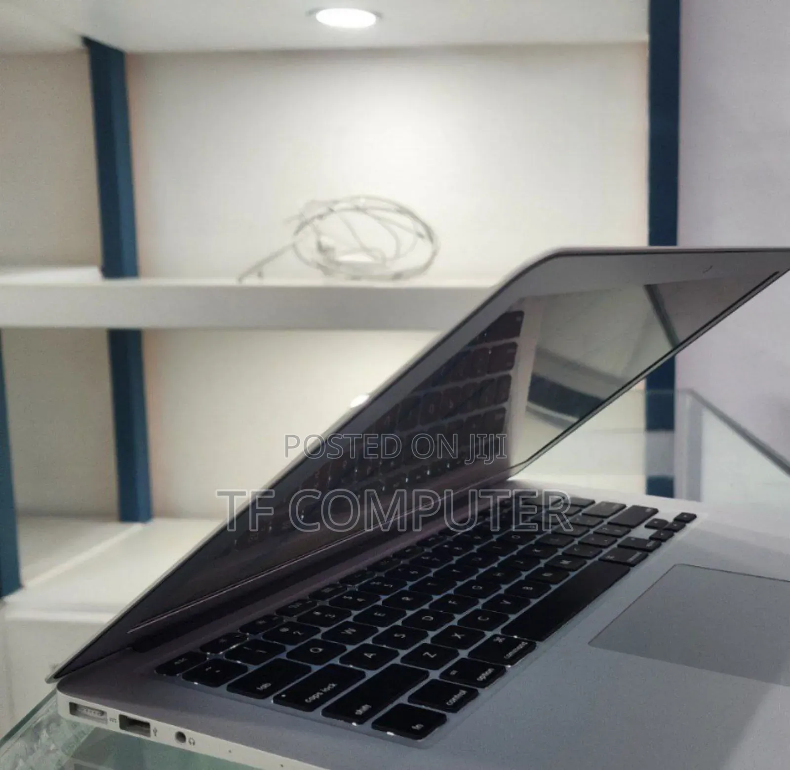 New Laptop Apple MacBook Air 2015 8GB Intel Core I7 SSD 512GB