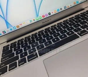 New Laptop Apple MacBook Air 2015 8GB Intel Core I7 SSD 512GB