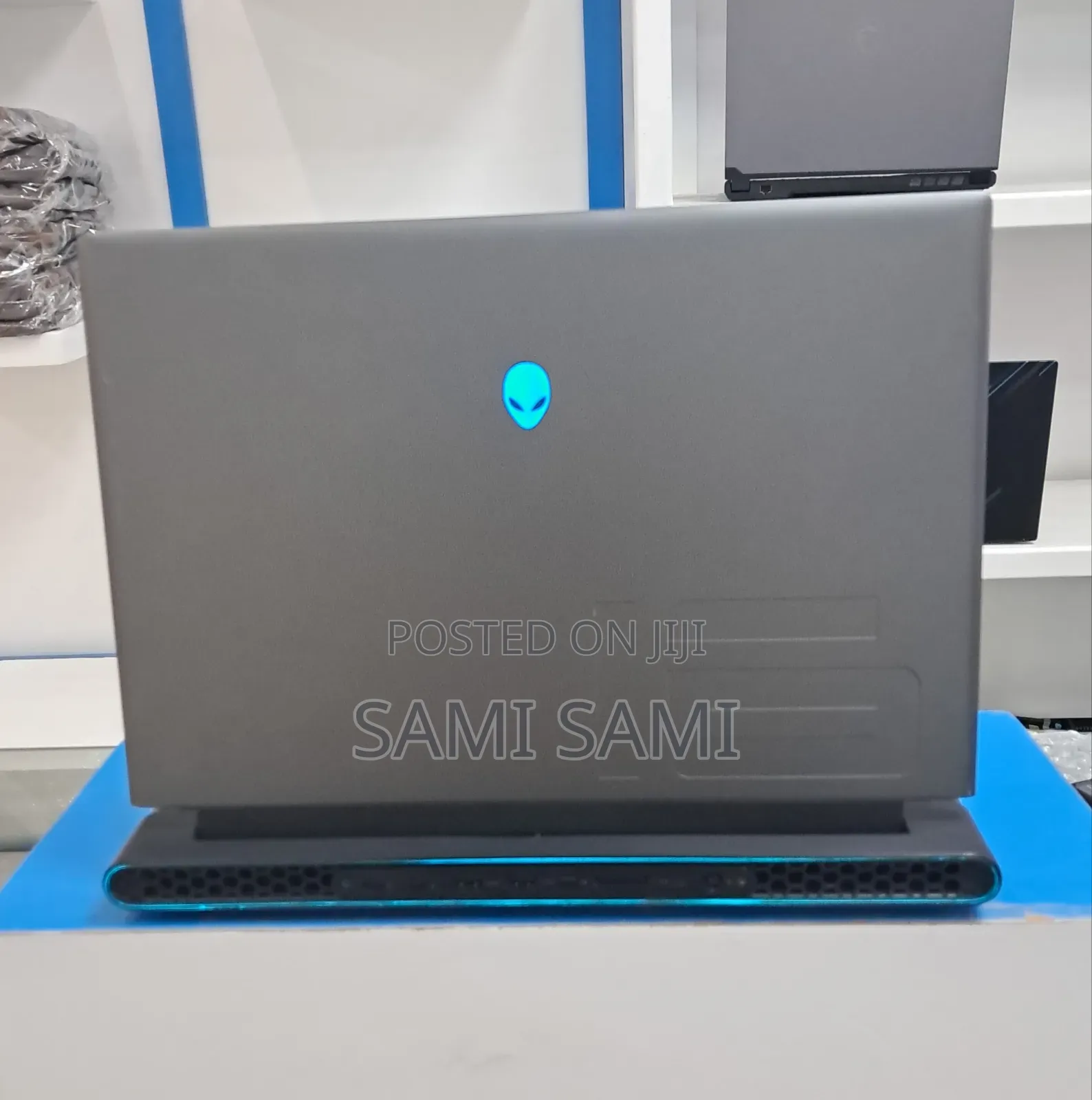 New Laptop Alienware Area-51m 32GB Intel Core I9 SSD 1T
