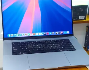 New Laptop Apple MacBook Pro M1 16GB Apple M1 SSD 1T