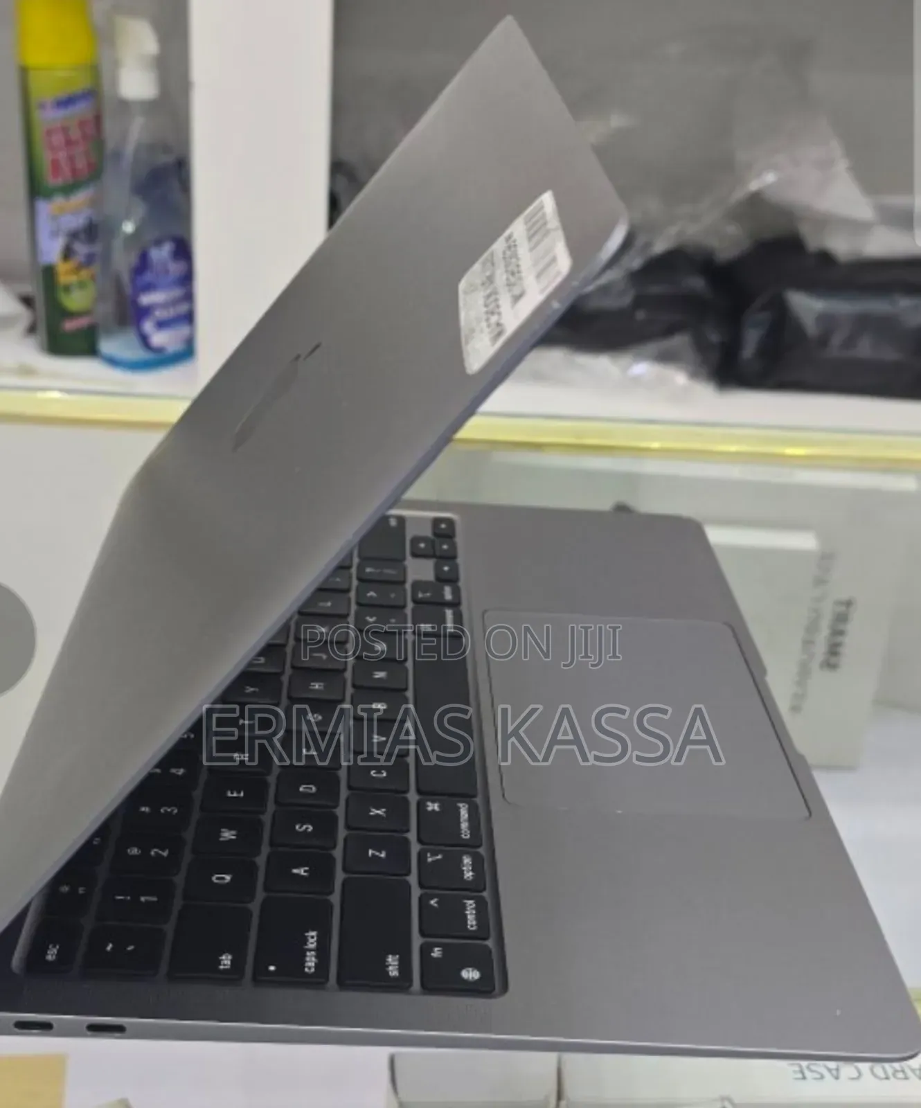 New Laptop Apple MacBook Air 2020 M1 8GB Apple M1 SSD 256GB