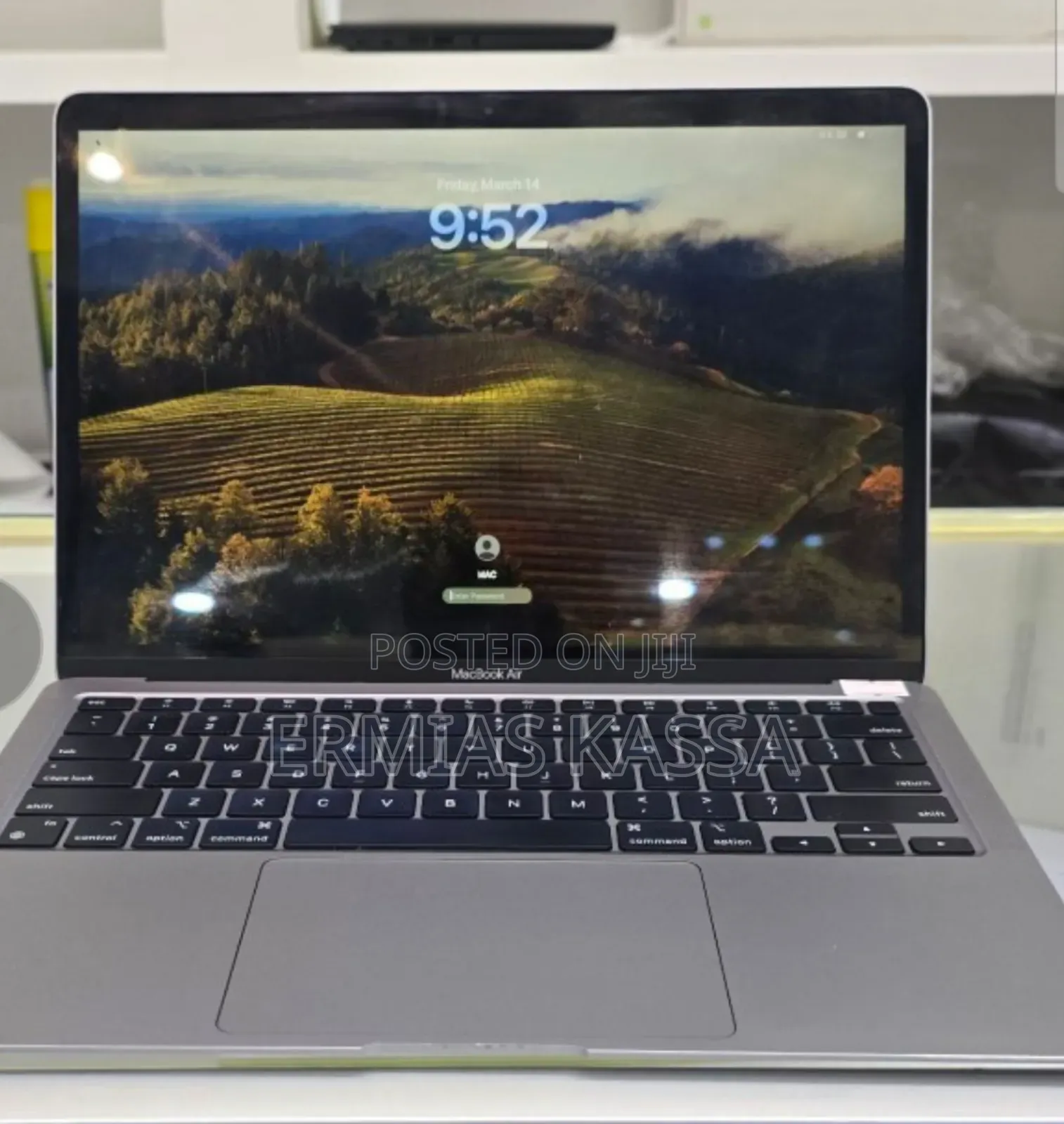 New Laptop Apple MacBook Air 2020 M1 8GB Apple M1 SSD 256GB