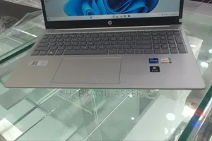 New Laptop HP Pavilion 13 16GB Intel Core I7 SSD 1T