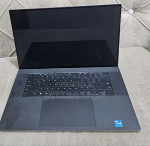 New Laptop Dell XPS 15 32GB Intel Core I7 SSD 1T