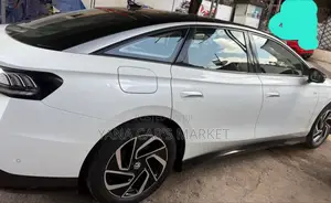 Volkswagen ID.7 2025 White