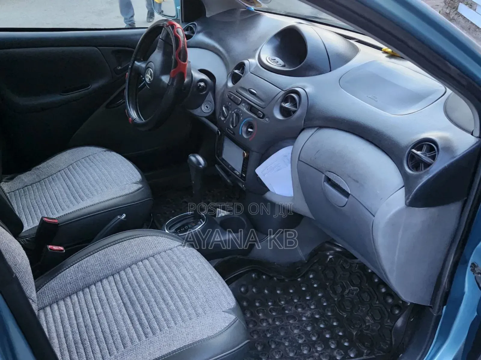 Toyota Vitz 2002
