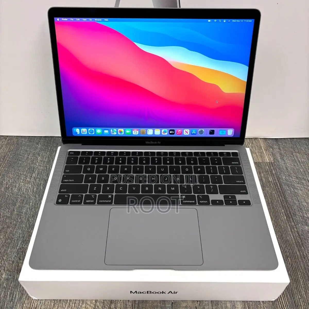 New Laptop Apple MacBook Air 2020 M1 8GB Apple M1 SSD 256GB