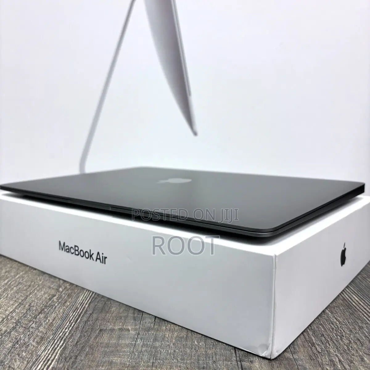 New Laptop Apple MacBook Air 2020 M1 8GB Apple M1 SSD 256GB