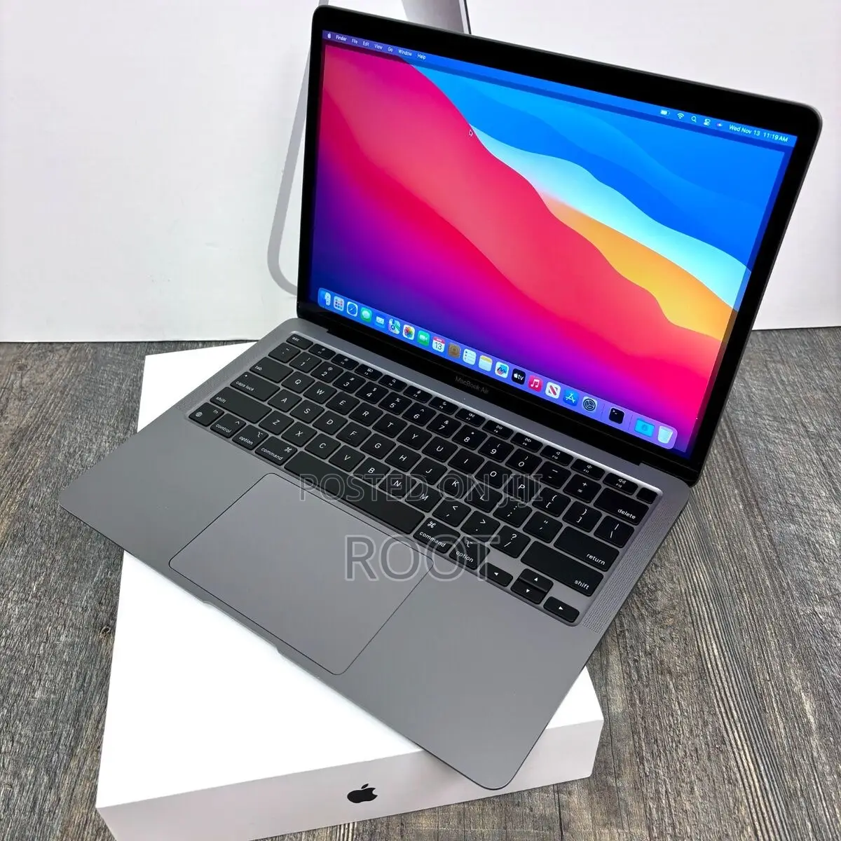 New Laptop Apple MacBook Air 2020 M1 8GB Apple M1 SSD 256GB